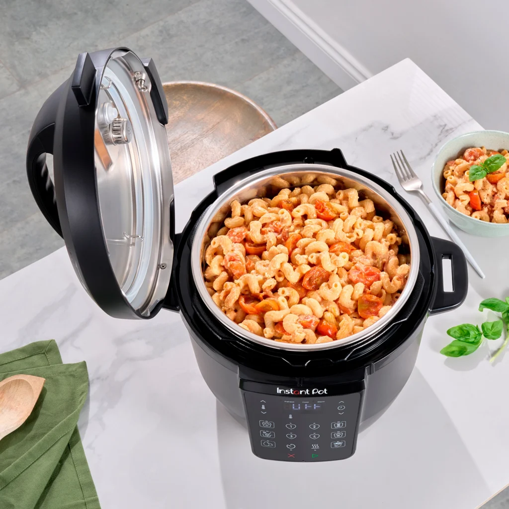 InstantPot_cook_fry_lifestyle_gallery_4